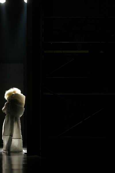 Moda Lisboa Fall 2004 - Dino Alves