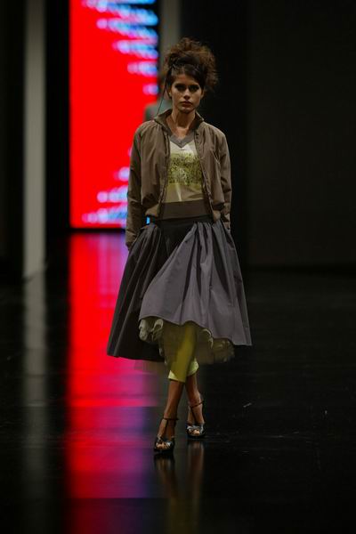 Moda Lisboa Fall 2004 - Globe Line