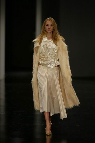 Moda Lisboa Fall 2004 - Lidija Kolovrat