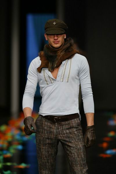 Moda Lisboa Fall 2004 - Nuno Gama