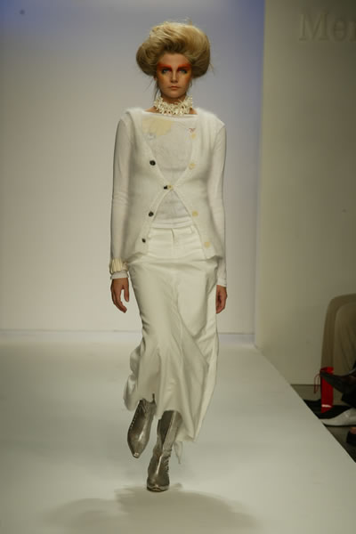 Los Angeles Fashion Week Fall 2004 - Oligo Tissew