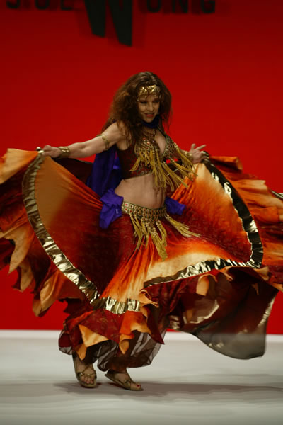 Los Angeles Fashion Week Fall 2004 - Sue Wong