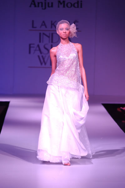 LIFW India Fashion Week 2004 - Anju Modi