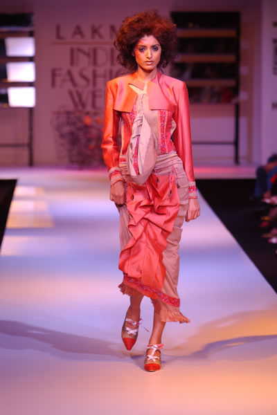LIFW India Fashion Week 2004 - Deepika Govind