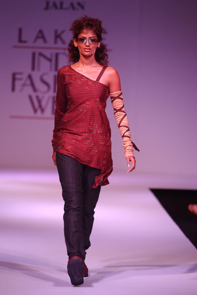 LIFW India Fashion Week 2004 - Lalit Jalan