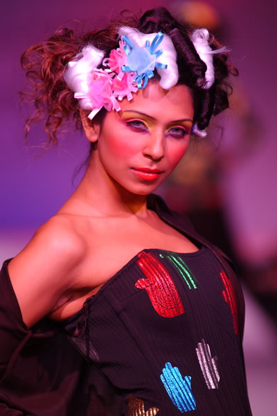 LIFW India Fashion Week 2004 - Manish Arora