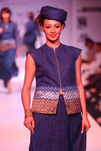 LIFW India Fashion Week 2004 - Nahid Merchant