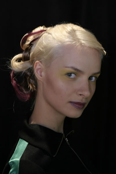 Mercedes Australian Fashion Week Fall 2004 - Akira