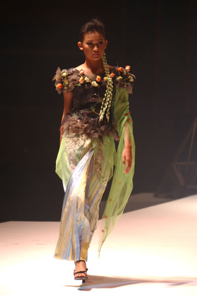 Bali Fashion Week Spring-Summer 2005 - Aif Syakur