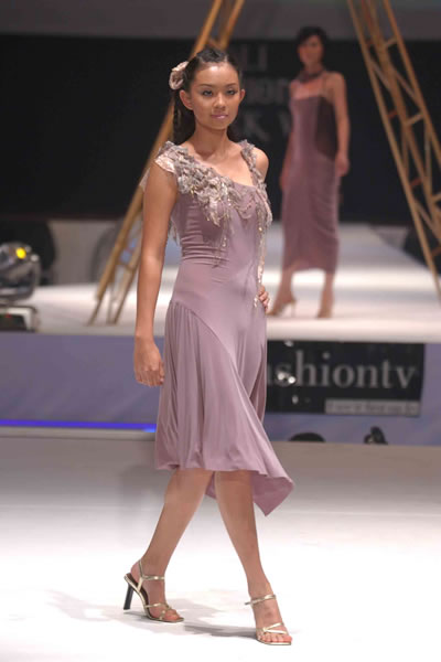 Bali Fashion Week Spring-Summer 2005 - Ika