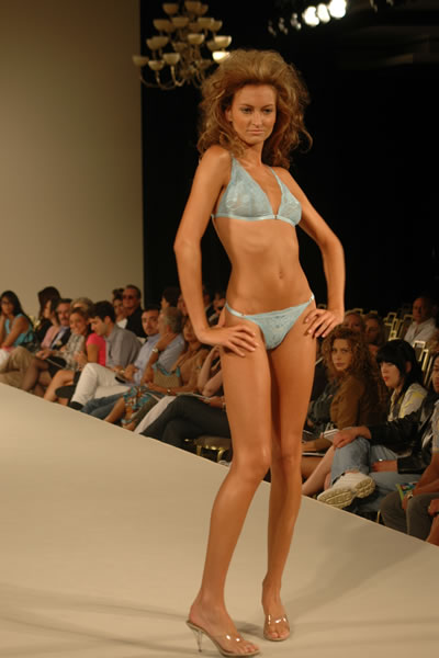 Miami Fashion Week of the Americas 2004 - Arianne