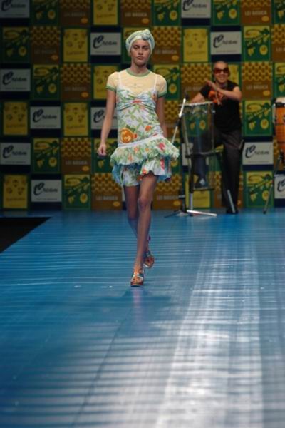 Rio de Janeiro Fashion Week Summer 2005 - Lei B�sica