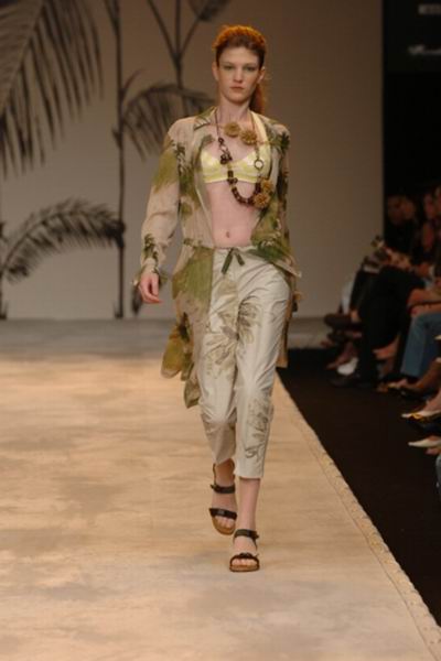 Rio de Janeiro Fashion Week Summer 2005 - Permanente
