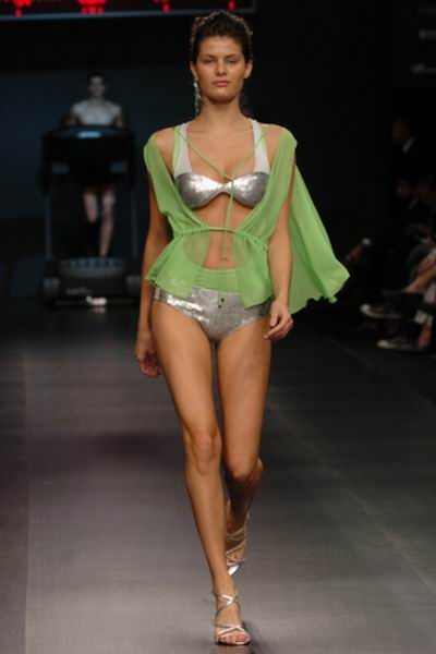Rio de Janeiro Fashion Week Summer 2005 - Victor Dezenk