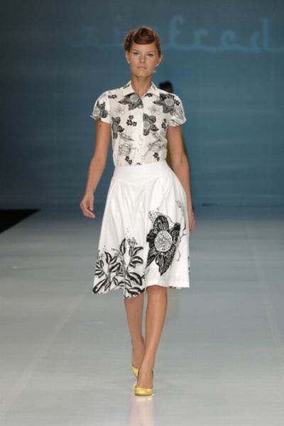 Rio de Janeiro Fashion Week Summer 2005 - Zigfrida
