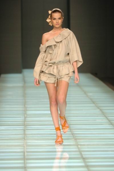 Sao Paulo Fashion Week Summer 2005 - Andre Lima