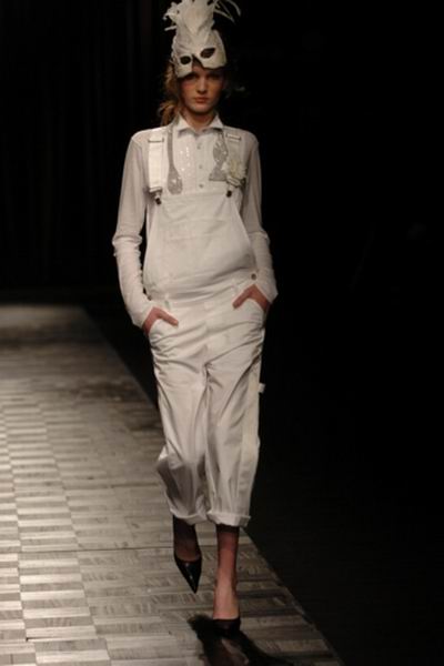 Sao Paulo Fashion Week Summer 2005 - Ellus