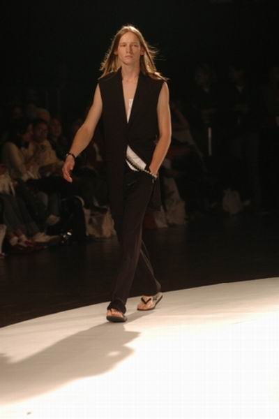 Sao Paulo Fashion Week Summer 2005 - Fause Haten