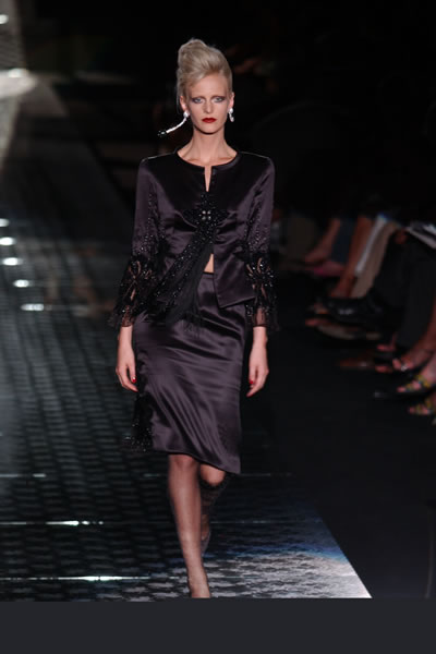 Paris Haute Couture Winter 2005 - Valentino