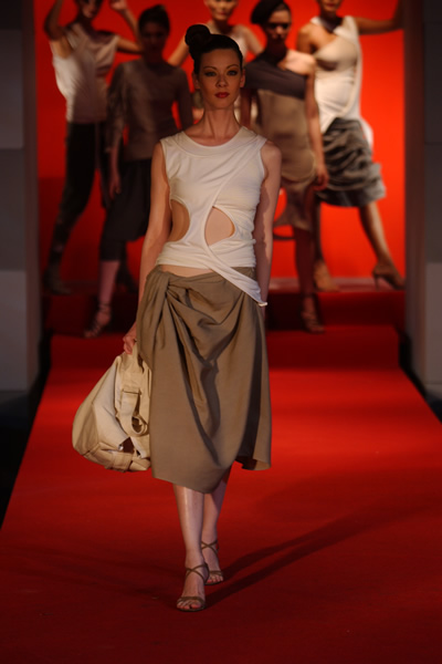 Singapore FW 2005 - CalaeoTan