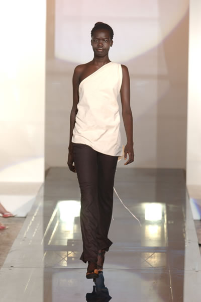 Singapore FW 2005 - Hound's Tootu