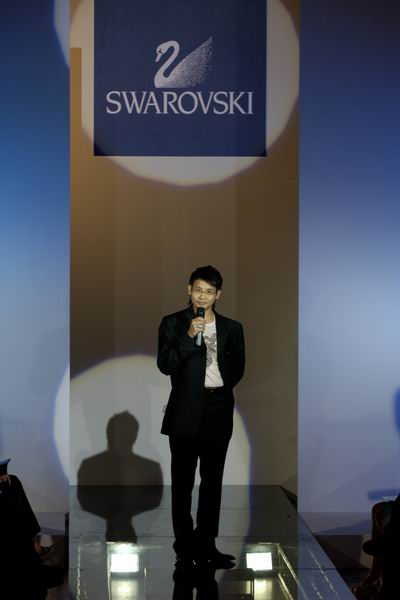 Singapore FW 2005 - Swarovsky