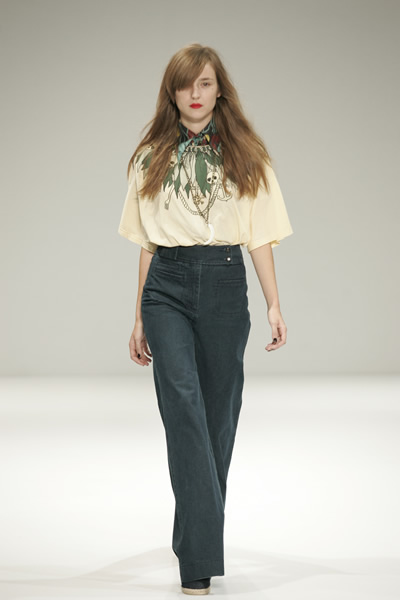 London Fashion Week Spring 2005 - Karen Walker