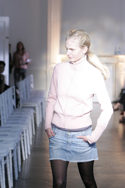 London Fashion Week Spring 2005 - Miki Fukai