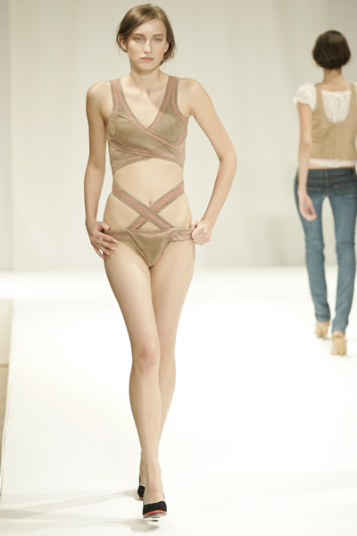 London Fashion Week Spring 2005 - Red or Dead