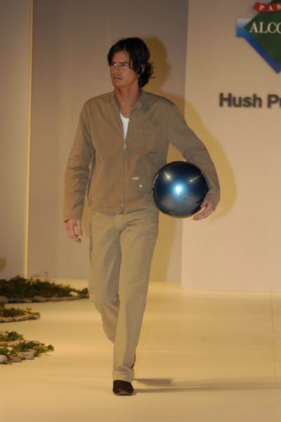 Paseo Alcorta Buenos Aires Summer 2005 - Hush Puppies