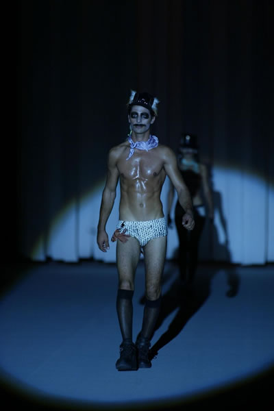 Lisbon Fashion Week Spring 2005 - Dino Alves