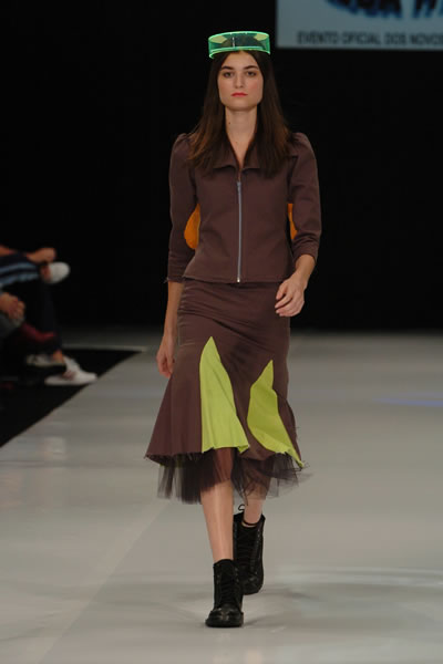 Fashion Rio 2005 - Caren de Lucena