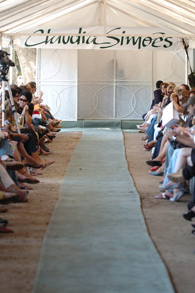 Fashion Rio 2005 - Claudia Sim�es