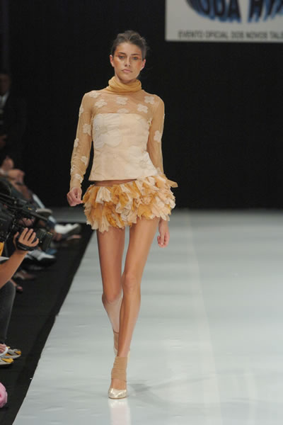 Fashion Rio 2005 - Marcella Monnerat