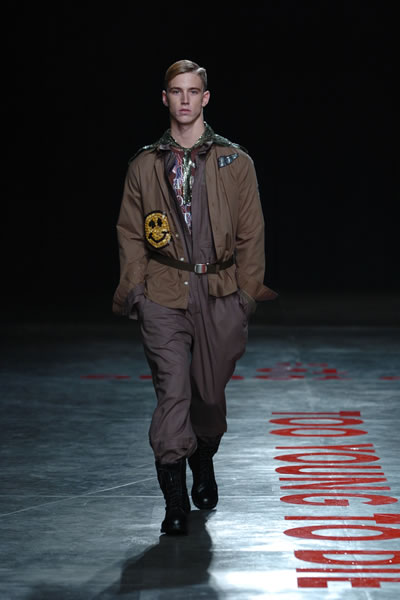 Sao Paulo Fashion Week 2005 - British Colony