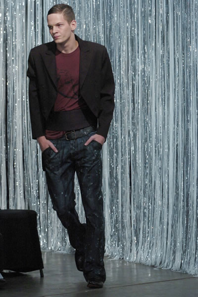 Sao Paulo Fashion Week 2005 - Fause Haten Masculino