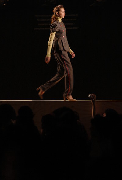 Sao Paulo Fashion Week 2005 - Isabela Capeto