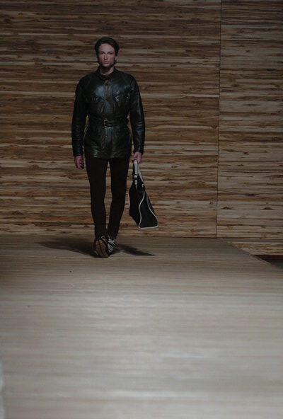 Sao Paulo Fashion Week 2005 - Osklen