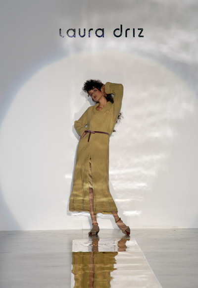 Fashion Week Buenos Aires February 2005 - Laura Driz