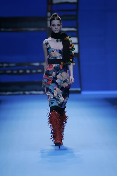 Paris Fashion Week 2005-2006 - Cacharel