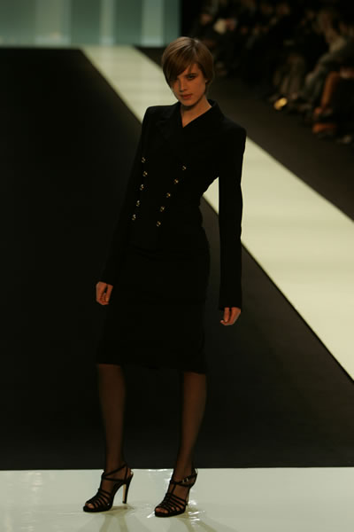 Paris Fashion Week 2005-2006 - Guy Laroche
