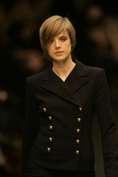 Paris Fashion Week 2005-2006 - Guy Laroche Details