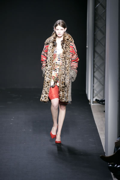 Paris Fashion Week 2005-2006 - Isabel Marant