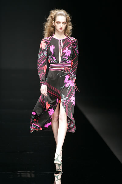 Paris Fashion Week 2005-2006 - Leonard