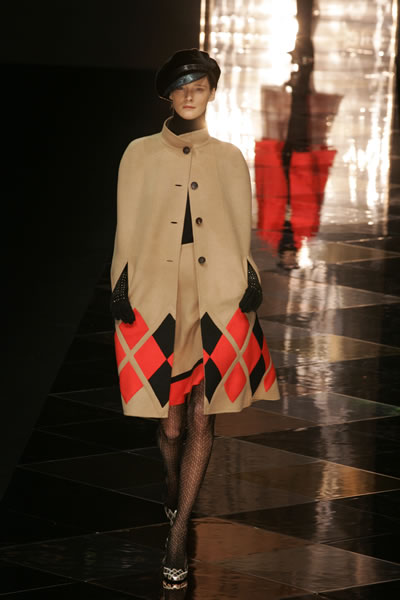 Paris Fashion Week 2005-2006 - Valentino Details