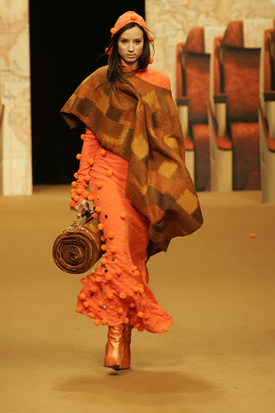 Milan Fashion Week 2005-2006 - Alviero Martini