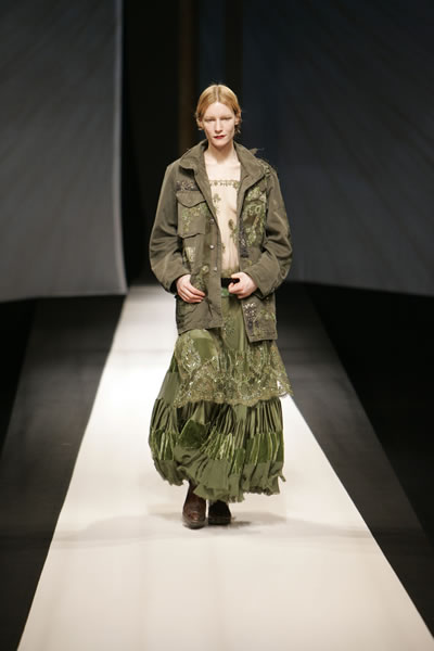 Milan Fashion Week 2005-2006 - Antonio Marras