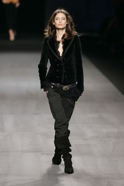 Milan Fashion Week 2005-2006 - Ermanno Scervino
