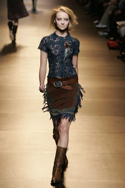 Milan Fashion Week 2005-2006 - Philosophy