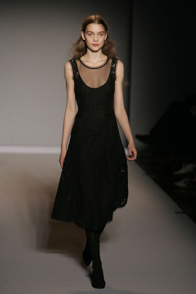 London Fashion Week 2005-2006 - Nicole Farhi